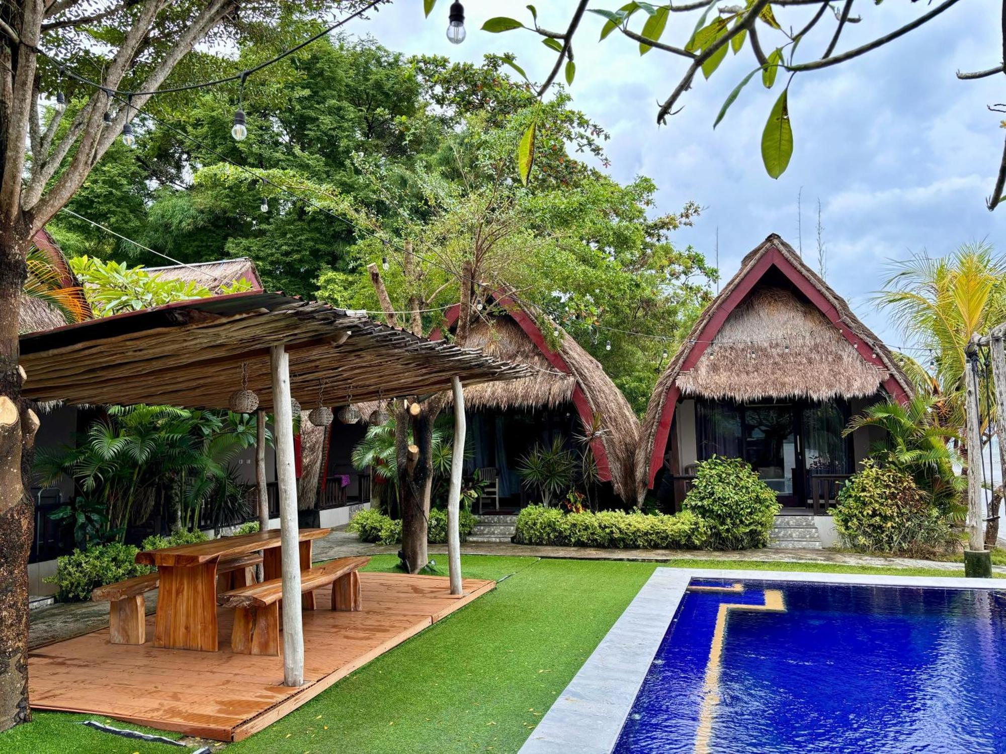 Krisna Bungalows and Restaurant Sekotong Exterior foto